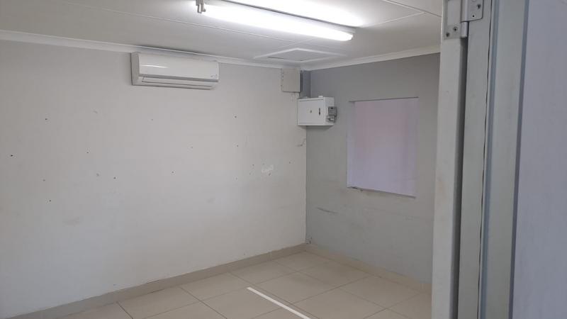 To Let commercial Property for Rent in Newton Park Eastern Cape